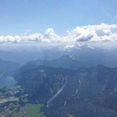 Flugwegposition um 11:37:07: Aufgenommen in der Nähe von Gemeinde Bad Goisern am Hallstättersee, Bad Goisern am Hallstättersee, Österreich in 2499 Meter
